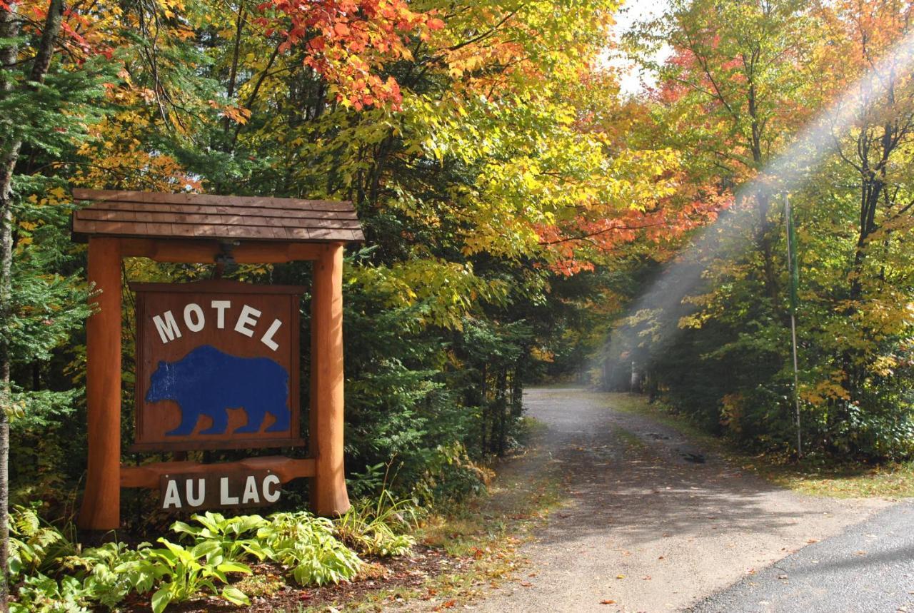 Lac-Saguay Motel Ours Bleu מראה חיצוני תמונה